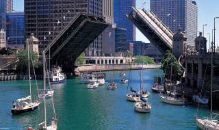 chicago-Michigan_Ave_Bridge